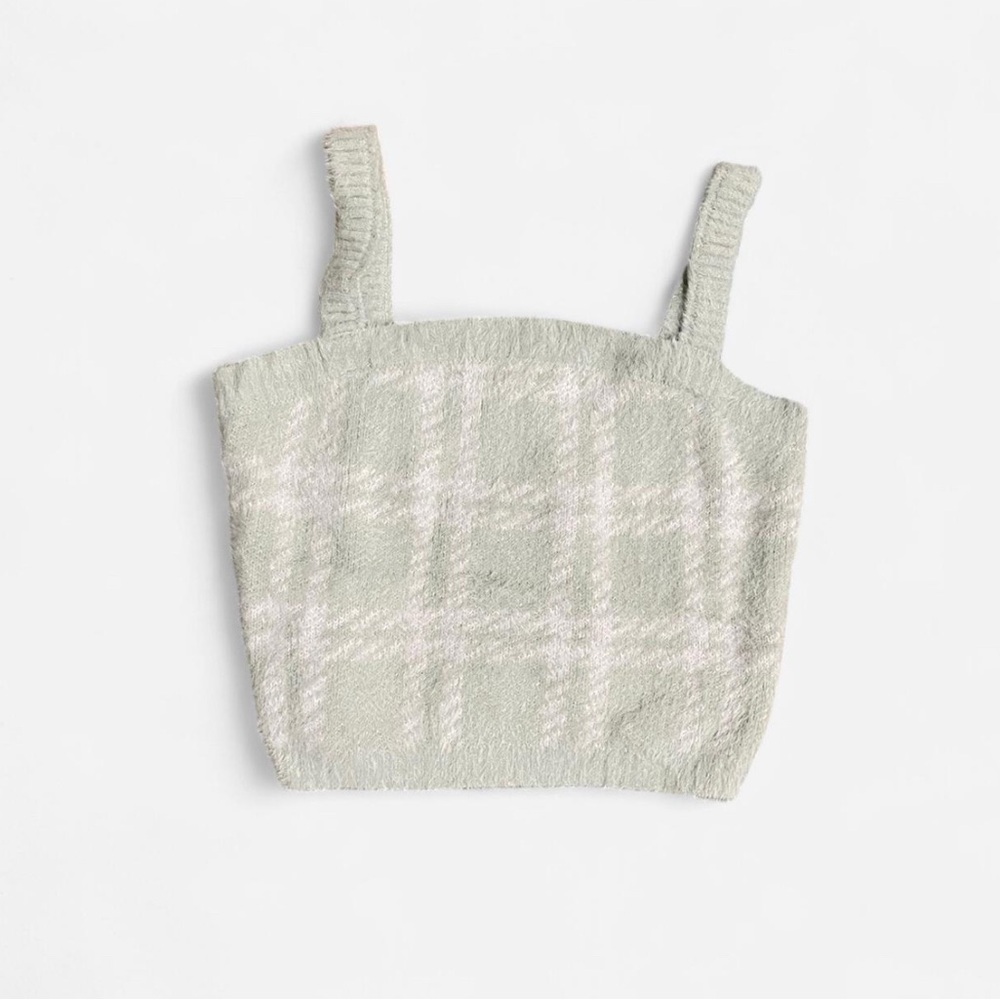Kendall & Kylie Soft Knit Top in Green and White
